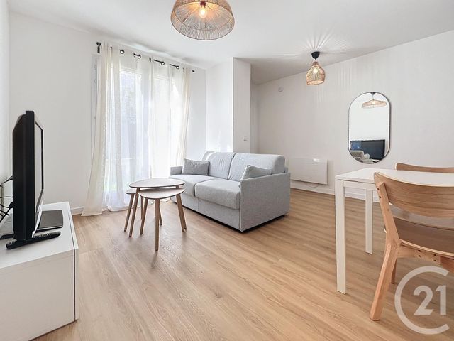 Appartement F1 à louer - 1 pièce - 30,07 m2 - Noisy Le Grand - 93 - ILE-DE-FRANCE