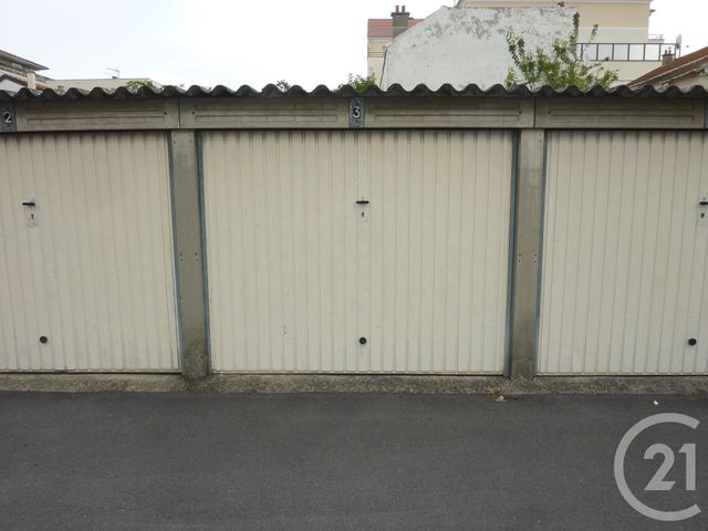 Parking à louer - 10 m2 - Drancy - 93 - ILE-DE-FRANCE